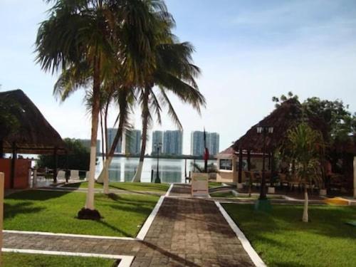 Royal Lagoon Room Cancun Exterior photo